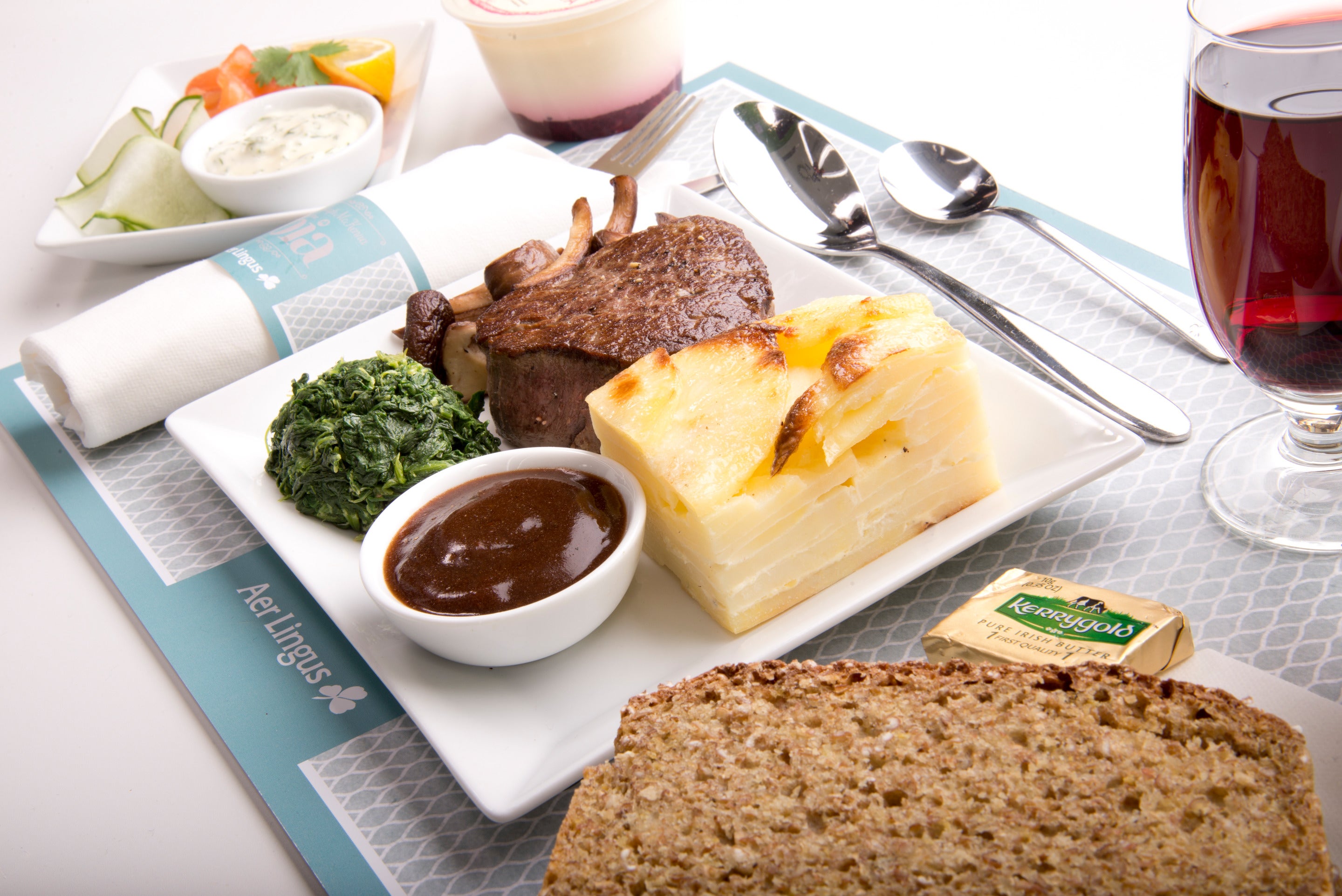 aer lingus food in hand luggage